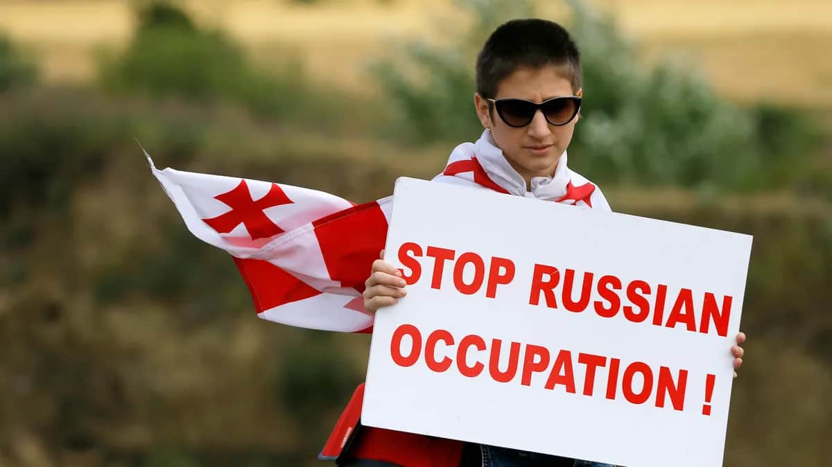 Фото: EPA-EFE/ZURAB KURTSIKIDZE