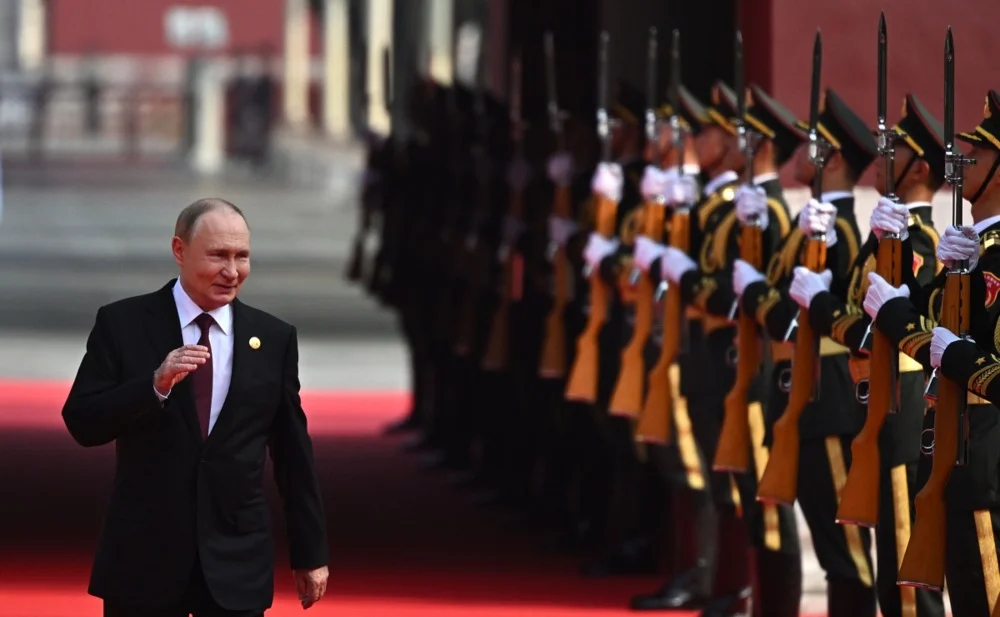 Vladimir Putin makes his entrance to the parade grounds. Photo: EPA/SERGEY BOBYLEV/SPUTNIK/KREMLIN POOL 