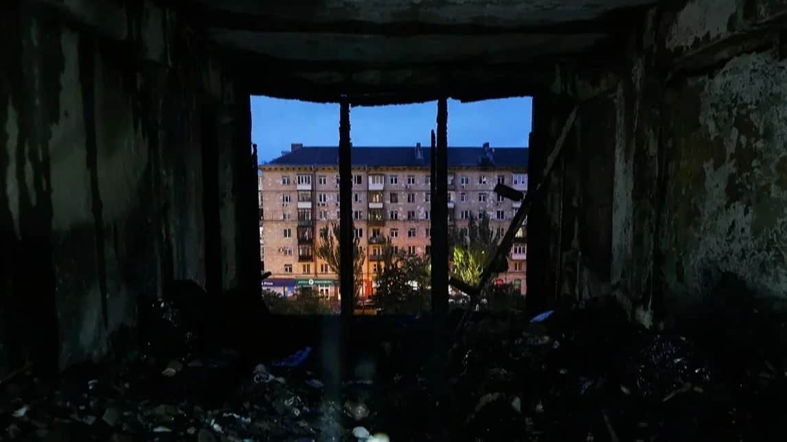An apartment damaged by a Russian strike, Kyiv, Ukraine, 10 October 2025. Photo: Sergey Dolzhenko / EPA