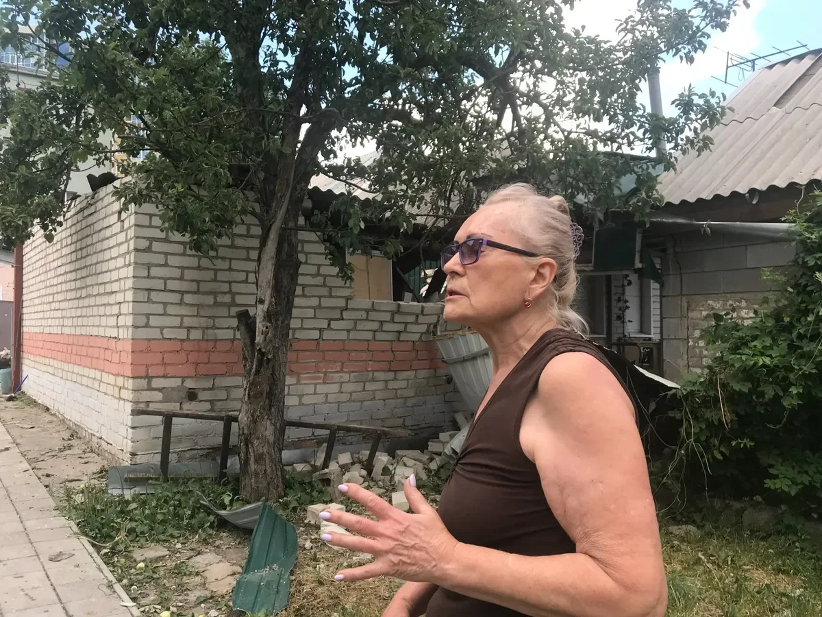 Valentina Vasilievna is the mistress of the destroyed house and outbuilding. Photo: Irina Tumakova