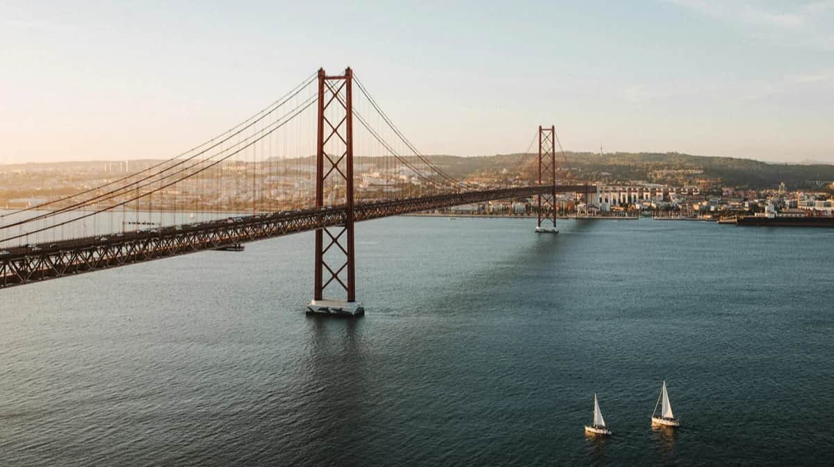 Фото: Max Avans /&nbsp;<a target="_blank" data-stringify-link="http://Pexels.com/de-de/foto/golden-gate-bridge-san-francisco-5069519/" data-sk="tooltip_parent" href="http://pexels.com/de-de/foto/golden-gate-bridge-san-francisco-5069519/" rel="noopener noreferrer">Pexels</a>