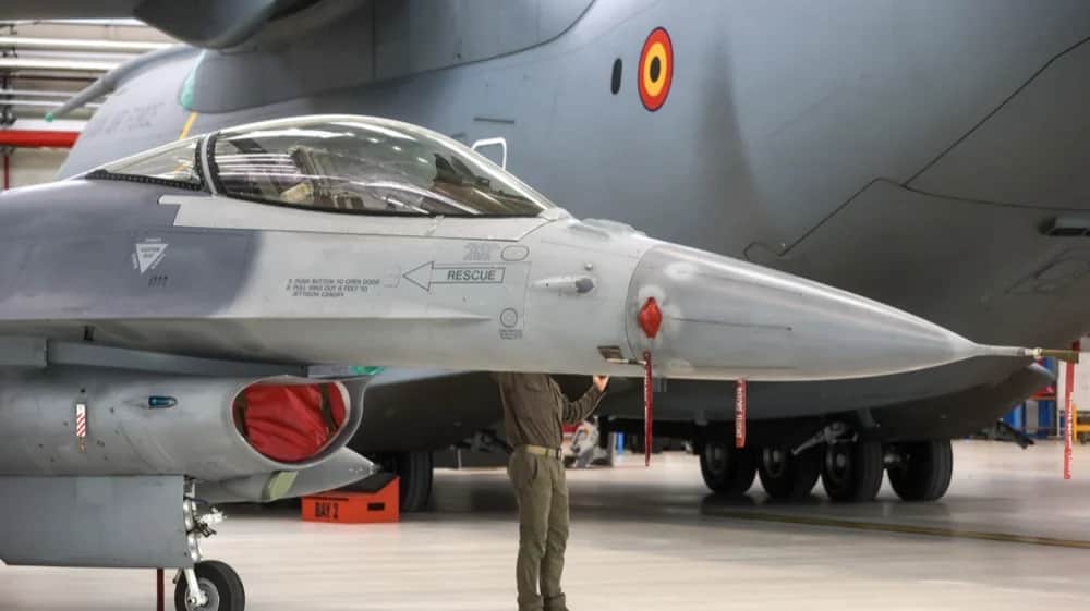 A Belgium F-16 fighter jet to be sent to Ukraine in Brussels, Belgium, 28 May 2024. Photo: EPA-EFE/OLIVIER HOSLET