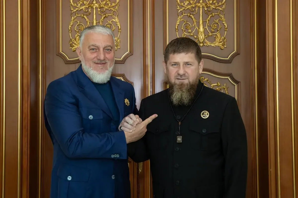 Адам Делимханов и Рамзан Кадыров. Фото: <a data-sk="tooltip_parent" data-stringify-link="https://t.me/adelimkhanov_95/2917" href="https://t.me/adelimkhanov_95/2917" rel="noopener noreferrer" target="_blank">Telegram-канал Адама Делимханова</a>