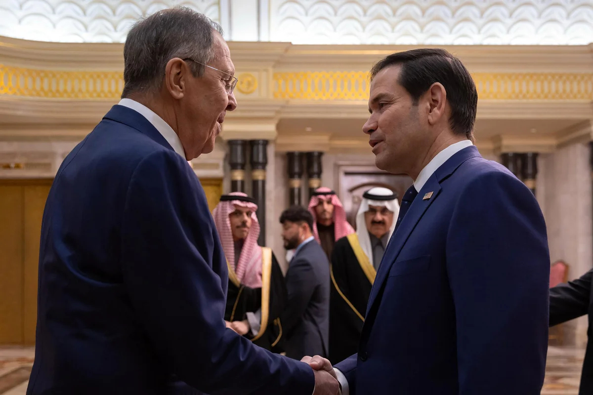 Госсекретарь США Марко Рубио и Сергей Лавров на встрече в Эр-Рияд, Саудовская Аравия, 18 февраля 2025 года. Фото: Saudi Arabia Foreign Ministry / UPI / Shutterstock / Rex Features / Vida Press