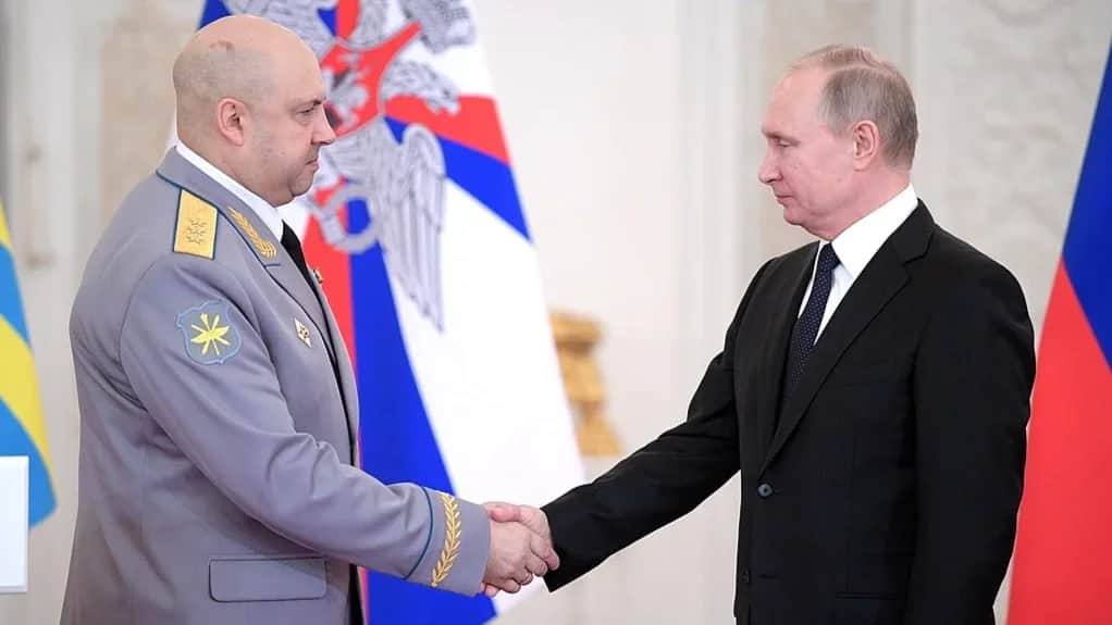 Sergei Surovikin and Vladimir Putin. Photo: the Kremlin’s website
