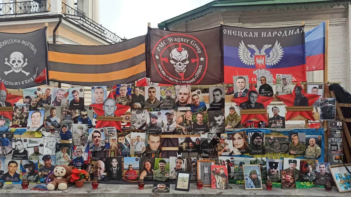 A memorial to Wagner fighters in central Moscow. Photo: Novaya Gazeta Europe