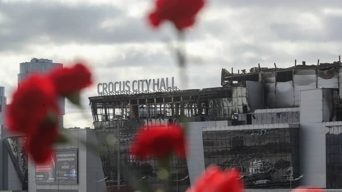 Site of the terrorist attack in Krasnogorsk, 25 March 2024. Photo: MAXIM SHIPENKOV
<br>
