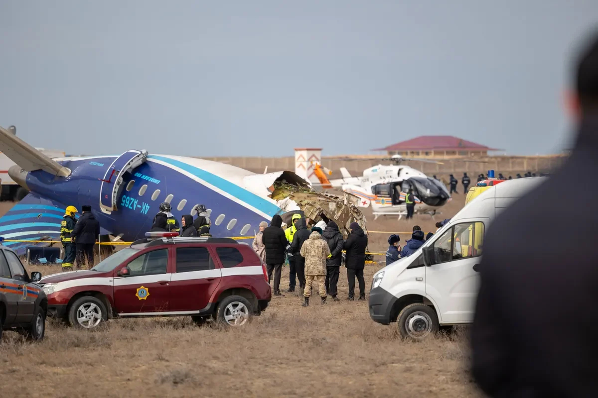 The wreckage of the Azerbaijan Airlines plane that crashed in Aqtau, Kazakhstan, 25 December 2024. Photo: Isa Tazhenbayev / Xinhua / Chine Nouvelle / Sipa / Scanpix / LETA
