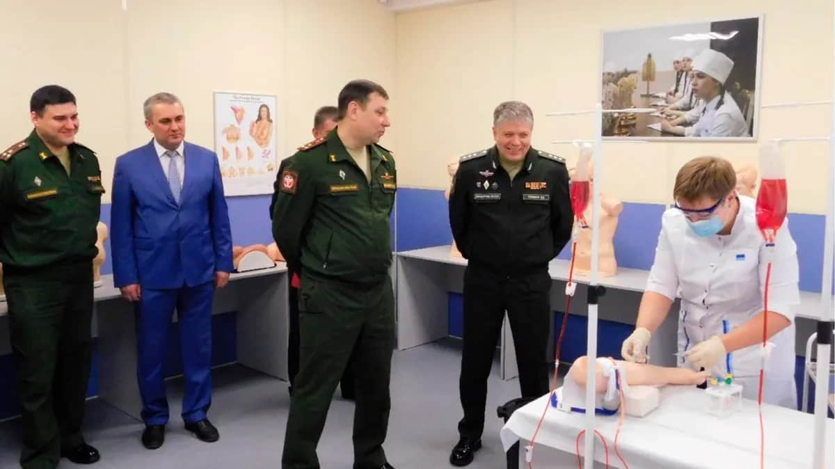 В российском НИИ проводят опыты на людях. На них тестируют боеприпасы и препараты — «Проект»
