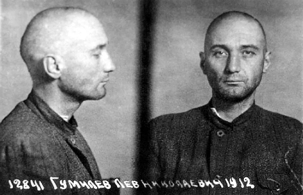 Лев Гумилев, 1949 год. Фото: <a href="https://ru.wikipedia.org/w/index.php?curid=5142634">Wikimedia Commons</a>