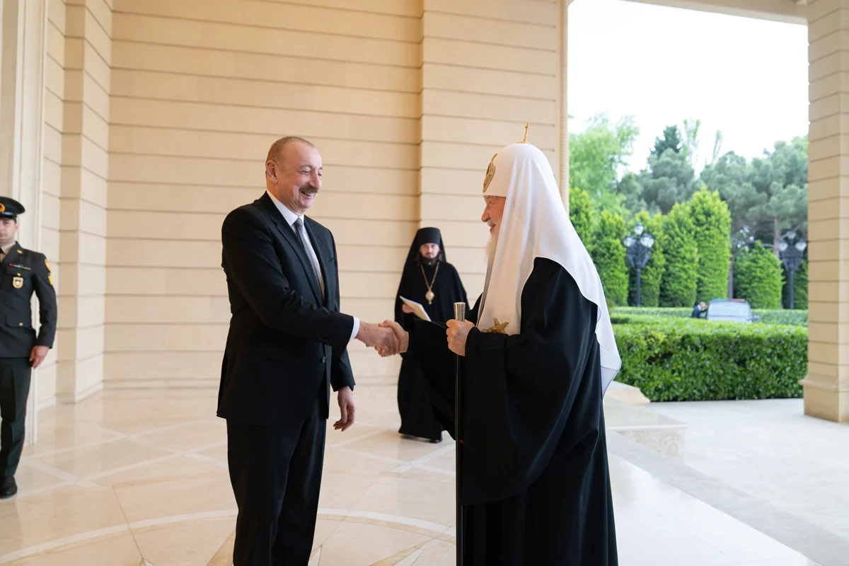Патриарх Кирилл и Ильхам Алиев, Баку, 3 мая 2025 года. Фото: Олег Варов / <a data-sk="tooltip_parent" data-stringify-link="https://foto.patriarchia.ru/news/patriarshiy-vizit-v-azerbaydzhan-vstrecha-s-prezidentom-azerbaydzhana-2025-05-03/" href="https://foto.patriarchia.ru/news/patriarshiy-vizit-v-azerbaydzhan-vstrecha-s-prezidentom-azerbaydzhana-2025-05-03/" rel="noopener noreferrer" target="_blank">Пресс-служба Патриарха Московского и всея Руси</a>