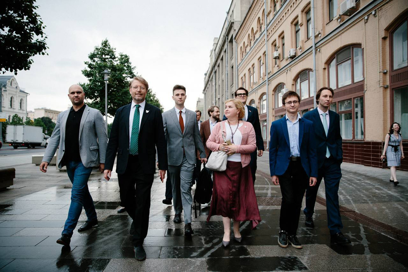 Председатель «Яблока» Николай Рыбаков с однопартийцами. Фото: Telegram / Николай Рыбаков