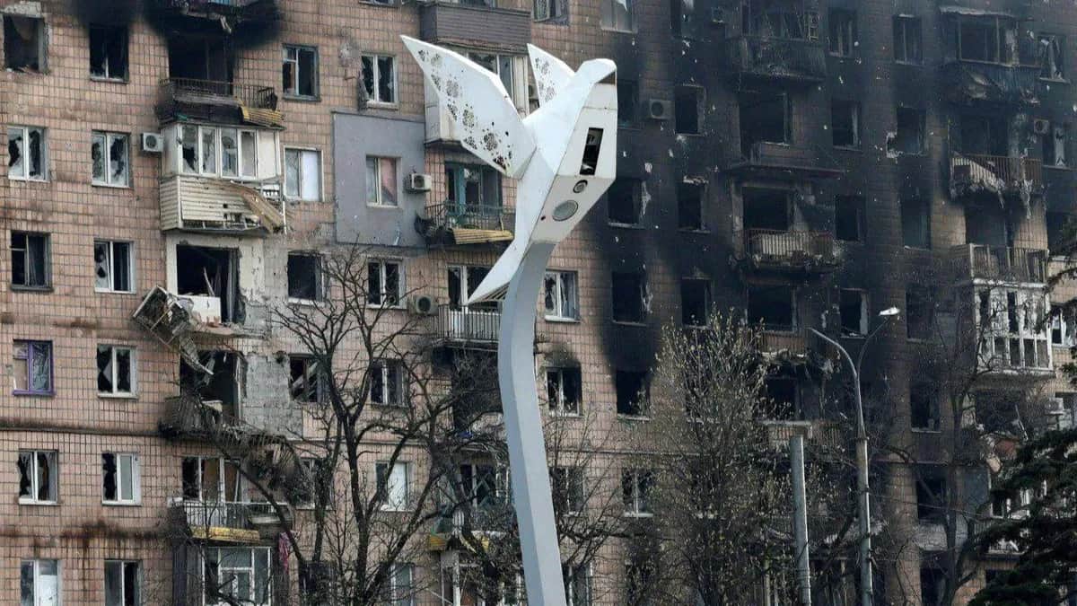 Город Новодружеск после обстрела. Фото: t.me/mariupolrada