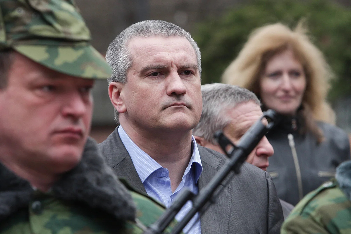 Сергей Аксенов на церемонии приведения к присяге бойцов крымской самообороны в Симферополе, Крым, Украина, 8 марта 2014 года. Фото: Артур Шварц / EPA