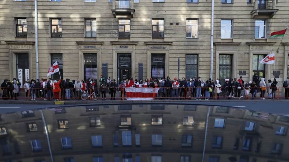 A protest held in solidarity with the Belarusian people in St. Petersburg, September 2020. Photo: EPA-EFE/ANATOLY MALTSEV