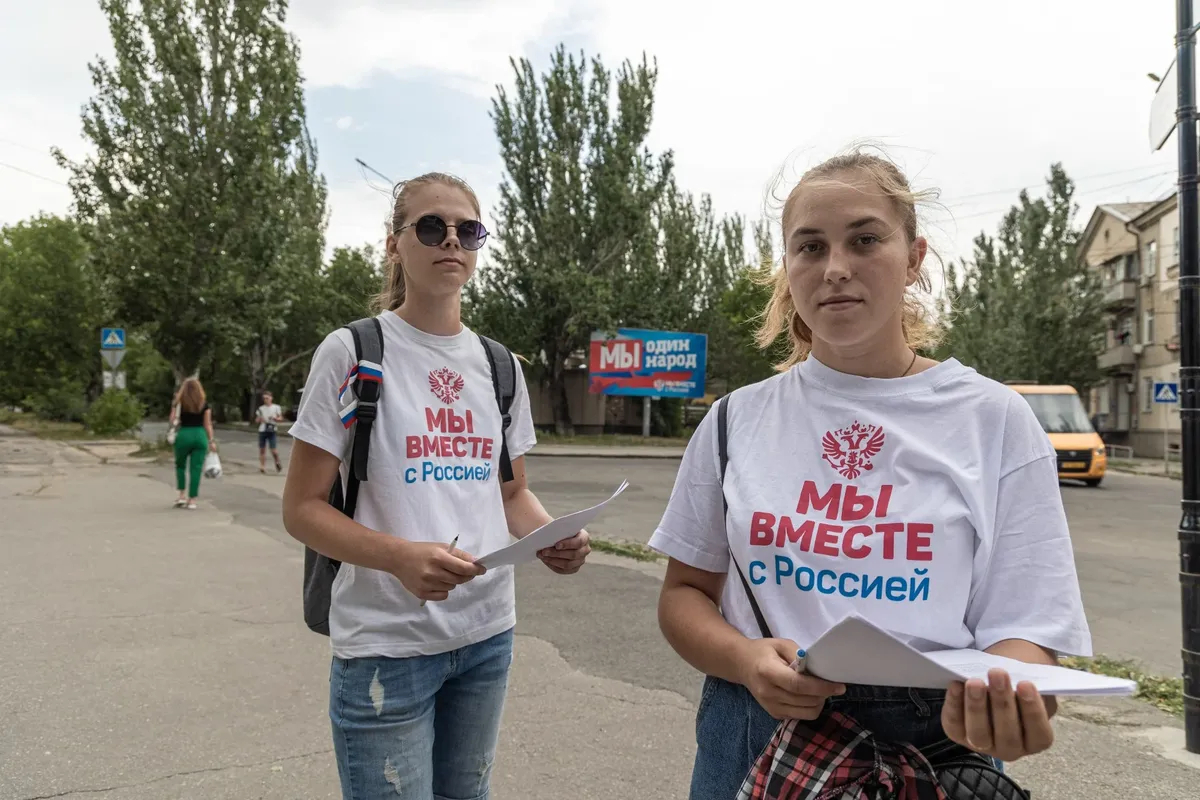 Анастасия вместе с напарницей. Фото: Арден Аркман / специально для «Новой газеты. Европа»