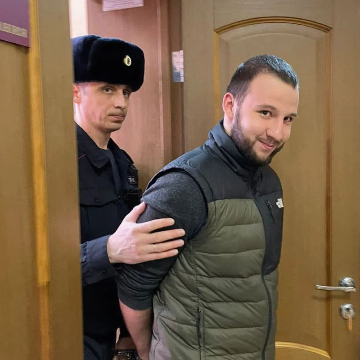 Илья Бабурин в зале суда. Фото: Зона солидарности / Telegram