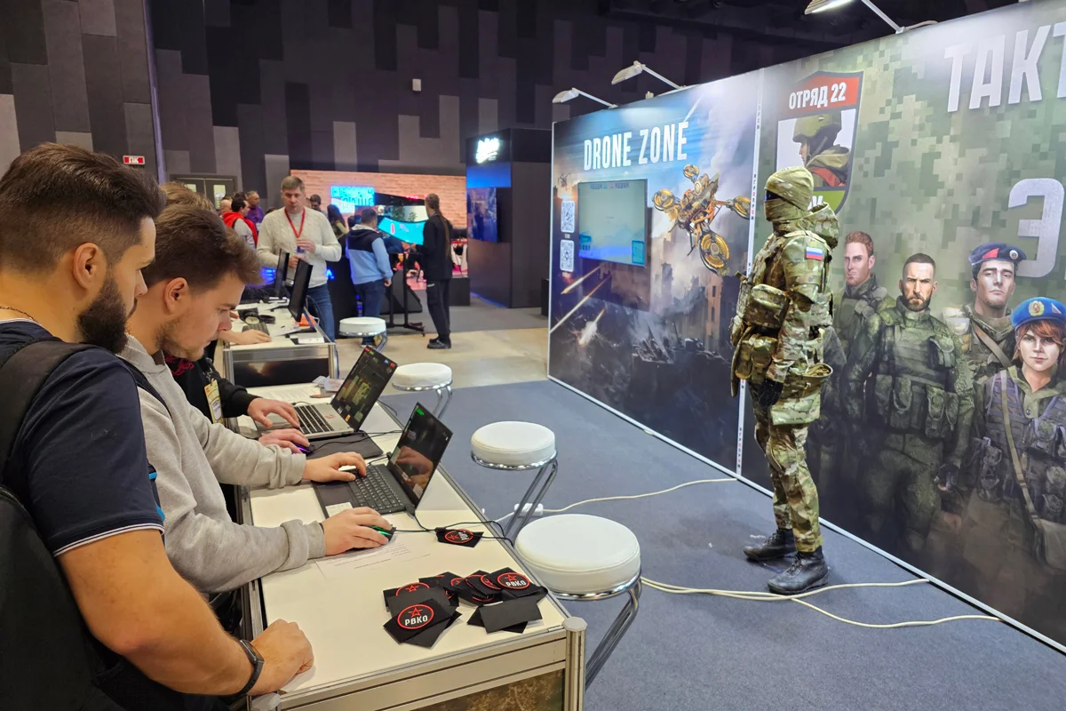 Презентация игры на выставке «Игропром 2024». Фото: <a data-sk="tooltip_parent" data-stringify-link="https://squad22.ru/" href="https://squad22.ru/" rel="noopener noreferrer" target="_blank">Студия СПН</a>