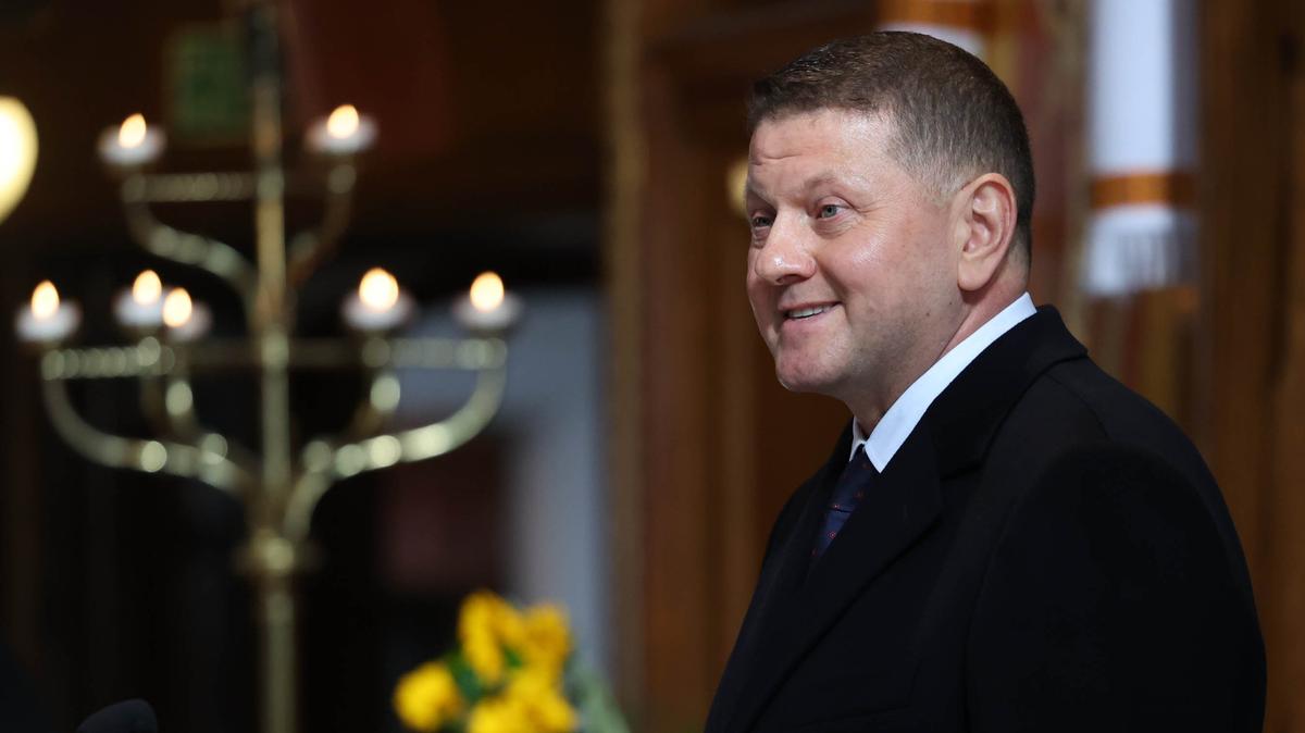 Залужный рассказал о конфликте с Зеленским в интервью Associated Press