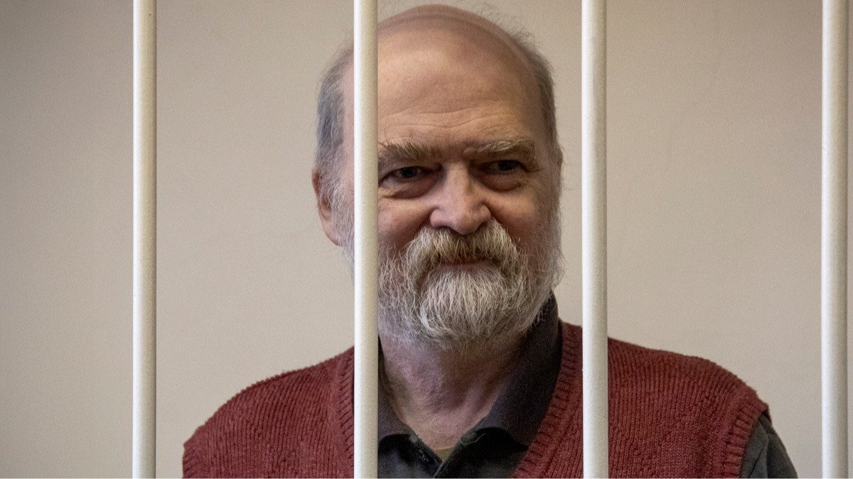 Ощетинился