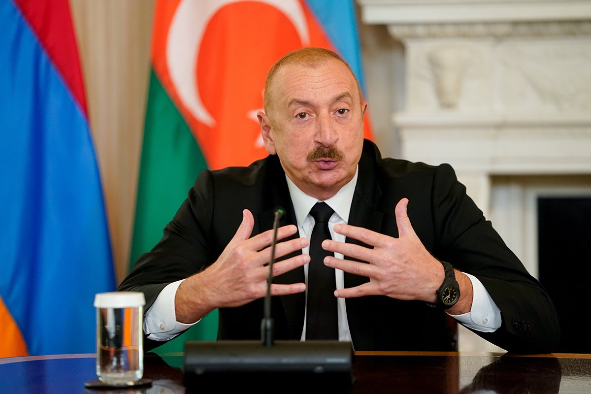 Президент Азербайджана Ильхам Алиев во время церемонии подписания соглашения Белом доме в Вашингтоне, округ Колумбия, США, 8 августа 2025 года. Фото: Nathan Howard / EPA