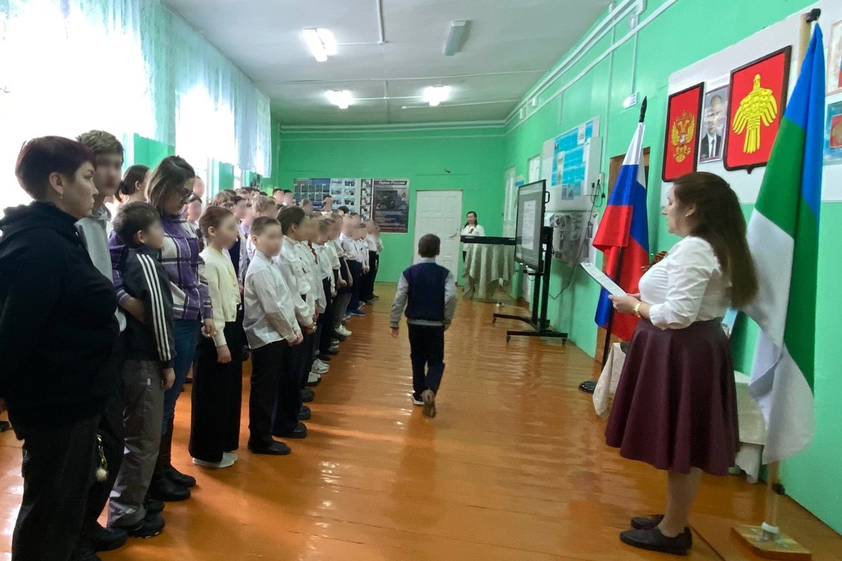 Линейка посвящённая памяти выпускника школы в Вертепе, 3 апреля 2025 года. Фото: Вертепская ООШ /  VK